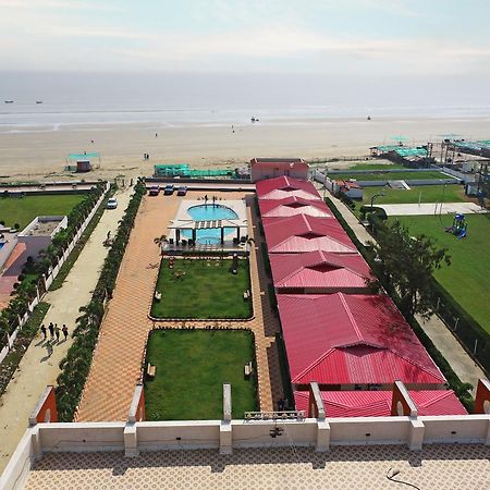 מנדרמוני Prasant On Beach Resort !! Lift - Wifi -Restaurant-Parking Facilities-Newly Decorated Room !! מראה חיצוני תמונה