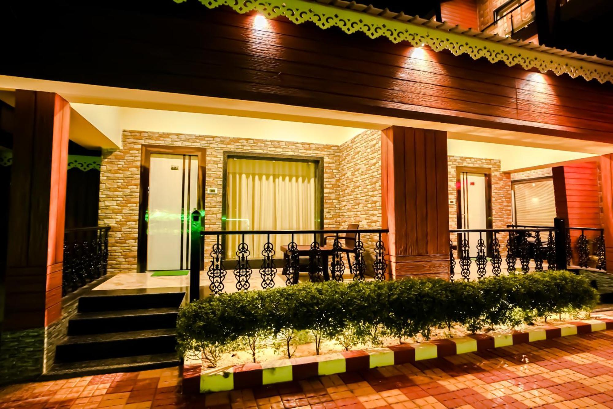 מנדרמוני Prasant On Beach Resort !! Lift - Wifi -Restaurant-Parking Facilities-Newly Decorated Room !! מראה חיצוני תמונה